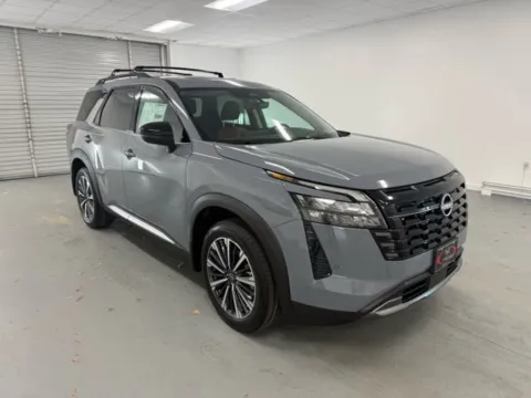 Another view of 2026 Nissan Pathfinder Platinum for sale in Baxley, GA at Woody Folsom Nissan of Baxley