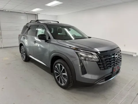 Photos of 2026 Nissan Pathfinder Platinum for sale in Baxley, GA at Woody Folsom Nissan of Baxley