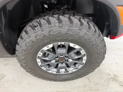 More photos of 2026 Nissan Frontier PRO-4X at Woody Folsom Nissan of Baxley, GA