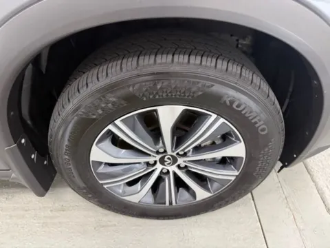 More photos of 2025 INFINITI QX60 PURE at Woody Folsom Nissan of Baxley, GA