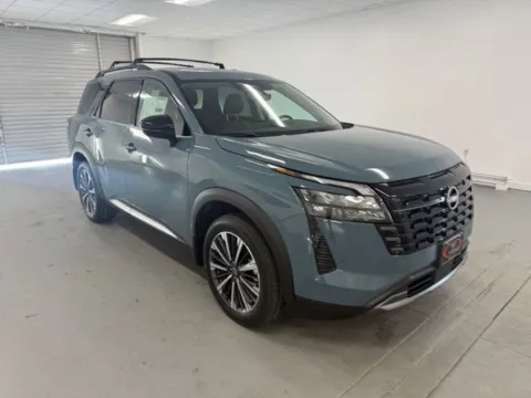 Another view of 2026 Nissan Pathfinder Platinum for sale in Baxley, GA at Woody Folsom Nissan of Baxley