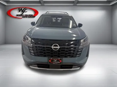 Photos of 2026 Nissan Pathfinder Platinum for sale in Baxley, GA at Woody Folsom Nissan of Baxley