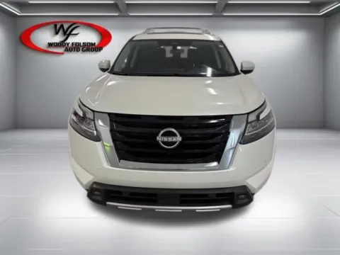 Photos of 2023 Nissan Pathfinder Platinum for sale in Baxley, GA at Woody Folsom Nissan of Baxley