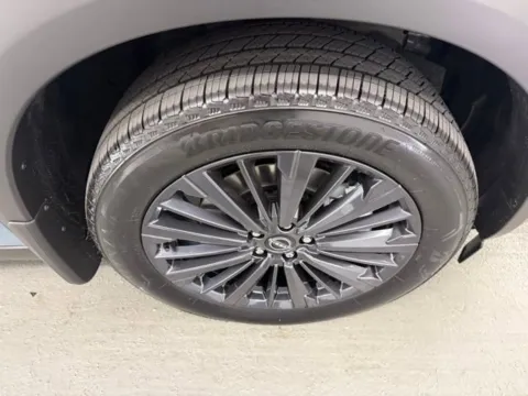 More photos of 2026 Nissan Pathfinder SL at Woody Folsom Nissan of Baxley, GA