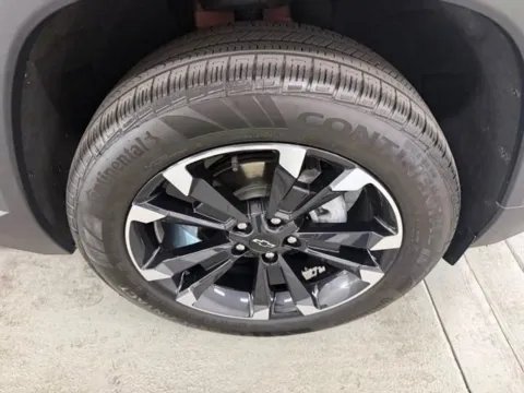 More photos of 2026 Chevrolet Equinox FWD RS at Woody Folsom Nissan of Baxley, GA