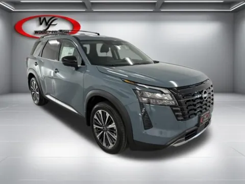 Another view of 2026 Nissan Pathfinder Platinum for sale in Baxley, GA at Woody Folsom Nissan of Baxley