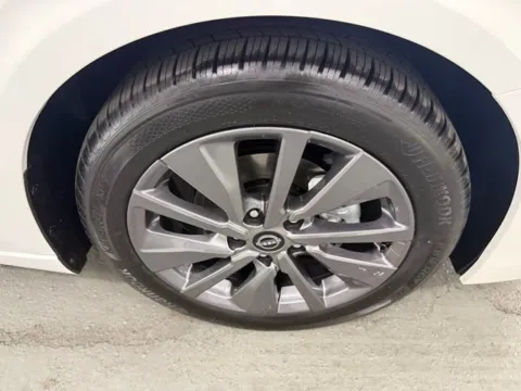 More photos of 2026 Nissan Sentra SL at Woody Folsom Nissan of Baxley, GA