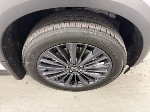 More photos of 2026 Nissan Pathfinder SL at Woody Folsom Nissan of Baxley, GA