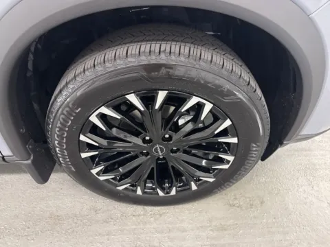 More photos of 2026 Nissan Rogue Dark Armor at Woody Folsom Nissan of Baxley, GA