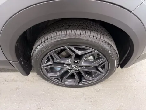 More photos of 2026 Nissan Kicks SR at Woody Folsom Nissan of Baxley, GA