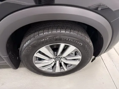 More photos of 2026 Nissan Pathfinder SL at Woody Folsom Nissan of Baxley, GA