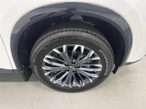 More photos of 2026 Nissan Rogue Platinum at Woody Folsom Nissan of Baxley, GA