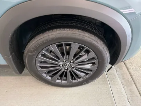 More photos of 2026 Nissan Pathfinder SL at Woody Folsom Nissan of Baxley, GA