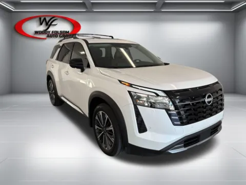 Another view of 2026 Nissan Pathfinder Platinum for sale in Baxley, GA at Woody Folsom Nissan of Baxley