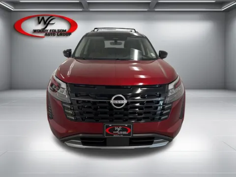 Photos of 2026 Nissan Pathfinder Platinum for sale in Baxley, GA at Woody Folsom Nissan of Baxley