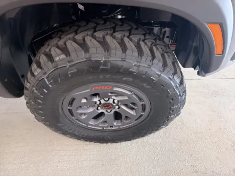 More photos of 2027 Nissan Frontier PRO-4X at Woody Folsom Nissan of Baxley, GA