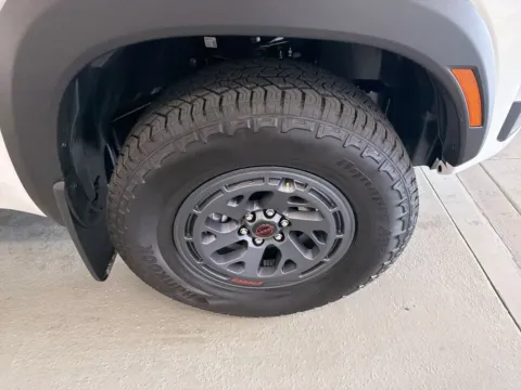 More photos of 2027 Nissan Frontier PRO-4X at Woody Folsom Nissan of Baxley, GA