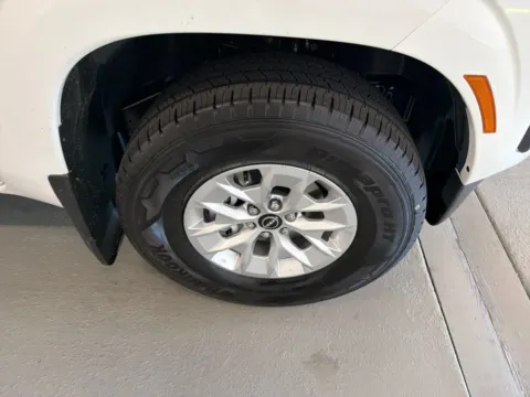 More photos of 2027 Nissan Frontier S at Woody Folsom Nissan of Baxley, GA