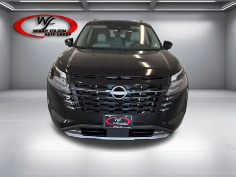 Photos of 2026 Nissan Pathfinder SL for sale in Baxley, GA at Woody Folsom Nissan of Baxley