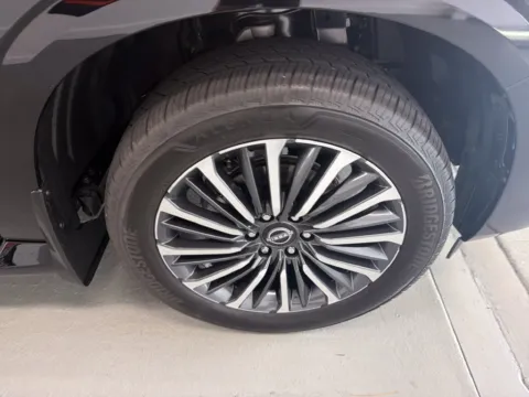More photos of 2026 Nissan Armada Platinum Reserve at Woody Folsom Nissan of Baxley, GA