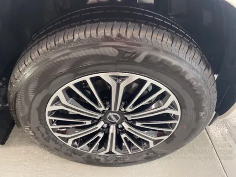More photos of 2026 Nissan Armada SL at Woody Folsom Nissan of Baxley, GA