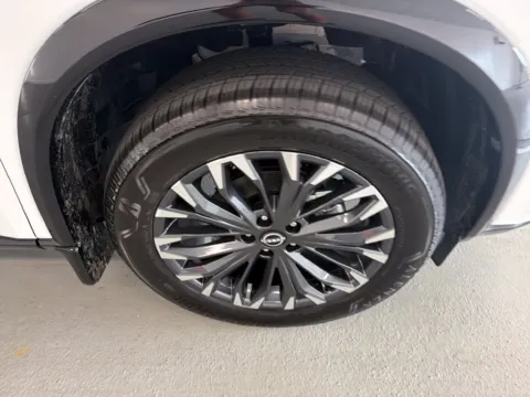 More photos of 2026 Nissan Rogue Platinum at Woody Folsom Nissan of Baxley, GA