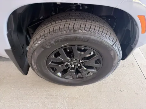More photos of 2027 Nissan Frontier SV at Woody Folsom Nissan of Baxley, GA