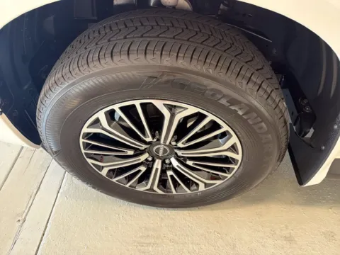 More photos of 2026 Nissan Armada SL at Woody Folsom Nissan of Baxley, GA
