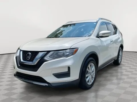 White 2019 Nissan Rogue SV for sale in North Charleston, SC