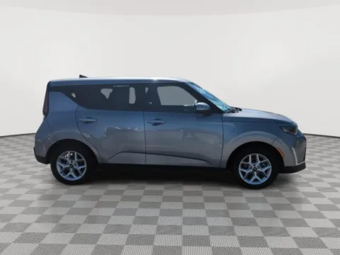 More photos of 2023 Kia Soul LX at Payless Car Sales, SC