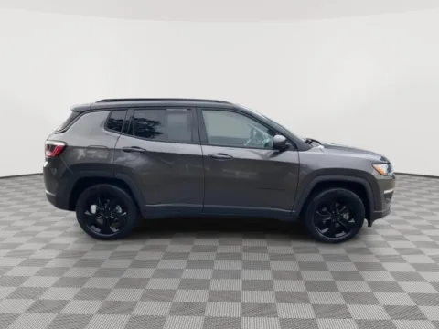 More photos of 2020 Jeep Compass Altitude at Payless Car Sales, SC