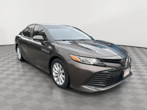 More photos of 2018 Toyota Camry LE at Payless Car Sales, SC