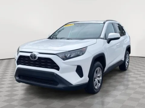 White 2020 Toyota RAV4 LE for sale in North Charleston, SC