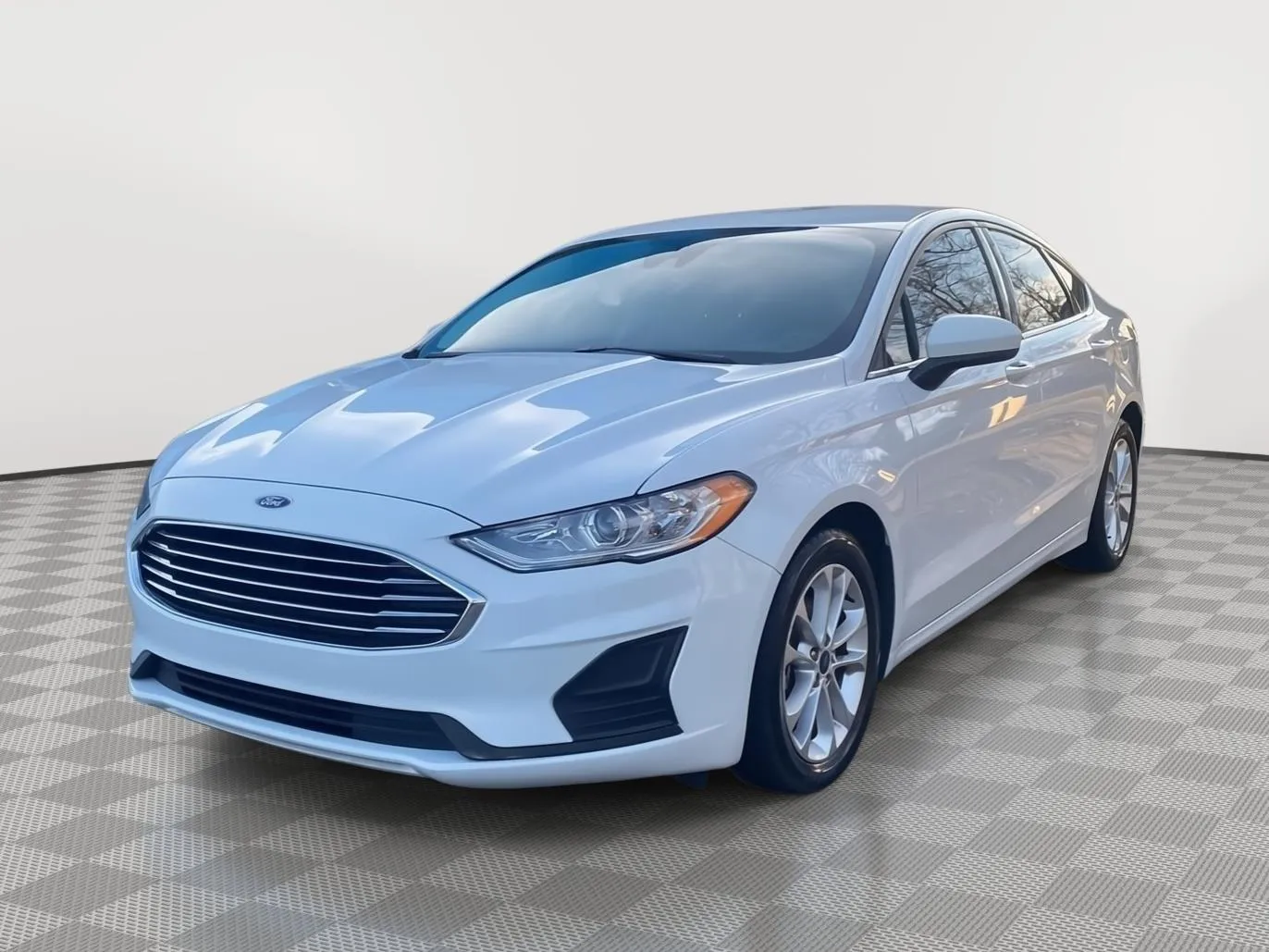 White 2019 Ford Fusion SE for sale in North Charleston, SC