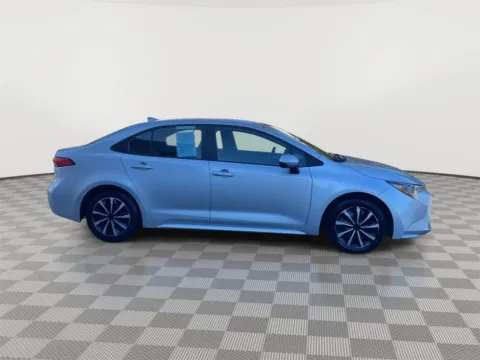 More photos of 2022 Toyota Corolla LE at Payless Car Sales, SC