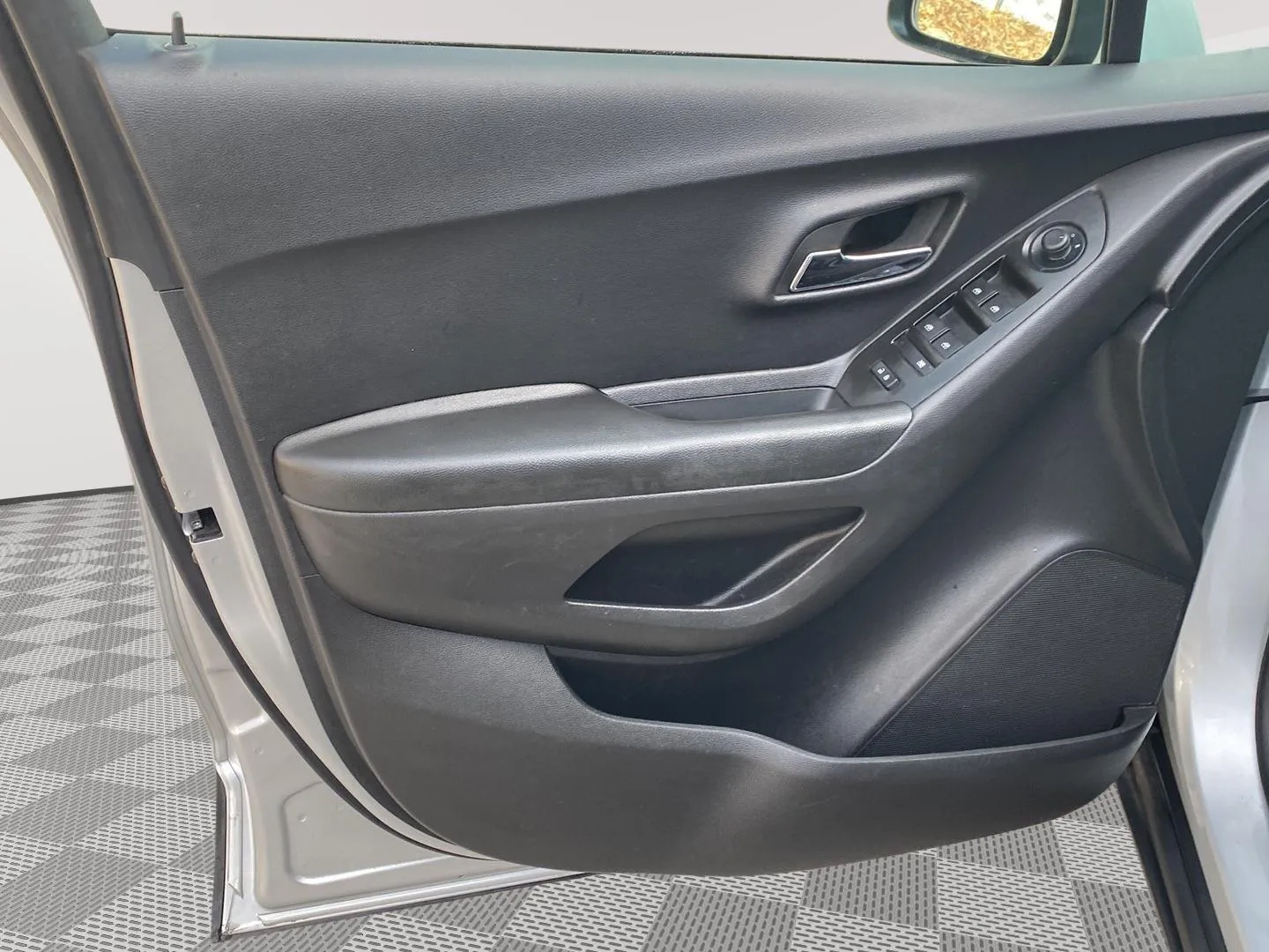 2022 Chevrolet Trax LT - Photo 13