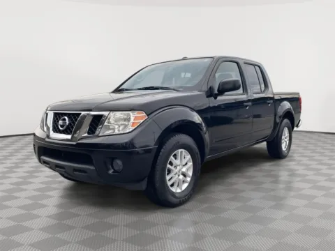 Black 2018 Nissan Frontier SV V6 for sale in North Charleston, SC