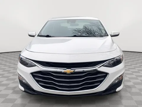 More photos of 2023 Chevrolet Malibu LT at Payless Car Sales, SC