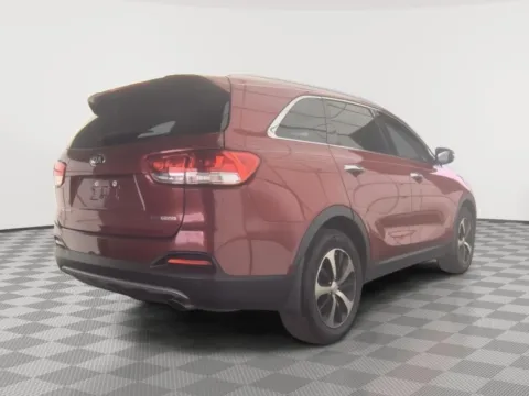 More photos of 2017 Kia Sorento EX at Payless Car Sales, SC