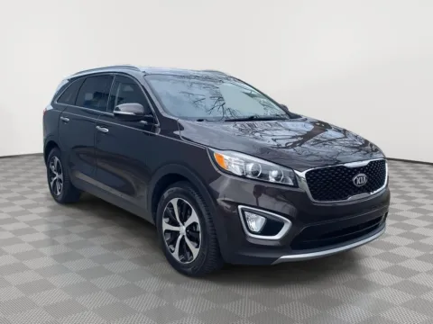 More photos of 2018 Kia Sorento EX at Payless Car Sales, SC