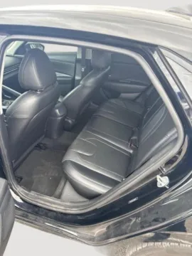 More photos of 2022 Hyundai Elantra Limited Sedan 4D at Payless Car Sales, SC