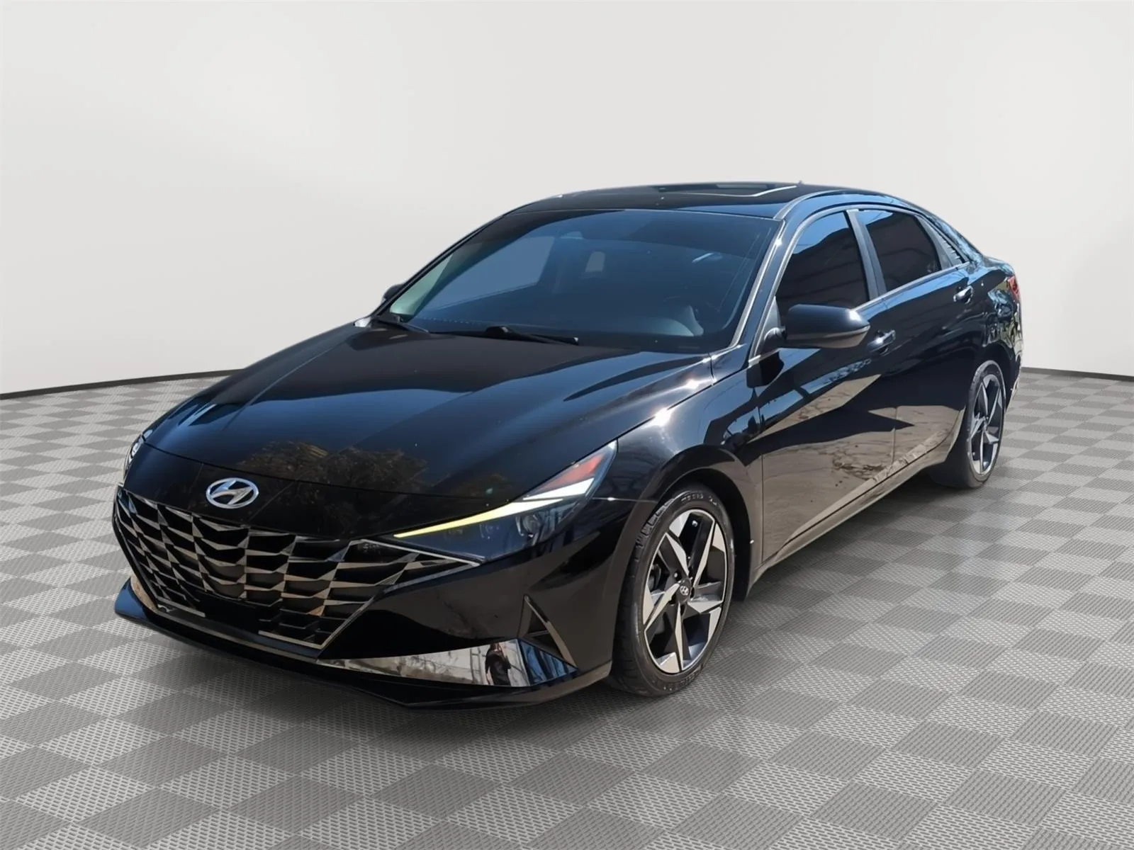 Black 2022 Hyundai Elantra Limited Sedan 4D for sale in North Charleston, SC