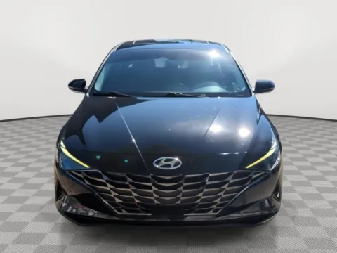 Photos of 2022 Hyundai Elantra Limited Sedan 4D for sale in North Charleston, SC at Payless Car Sales