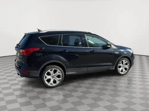More photos of 2019 Ford Escape Titanium at Payless Car Sales, SC