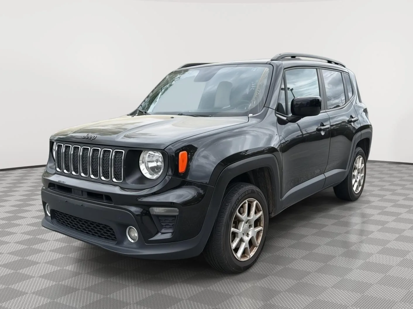 Black 2020 Jeep Renegade Latitude for sale in North Charleston, SC