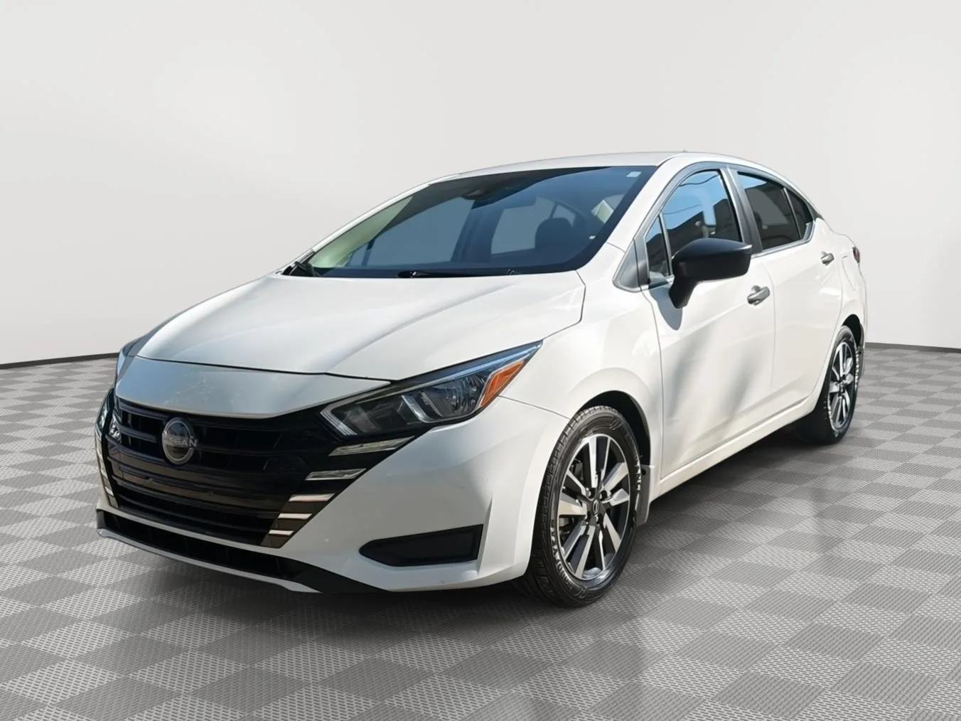 White 2024 Nissan Versa S for sale in North Charleston, SC