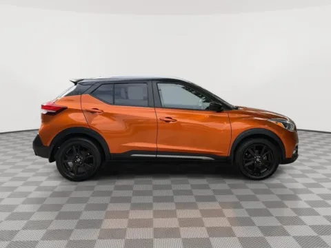 More photos of 2020 Nissan Kicks SR at Payless Car Sales, SC