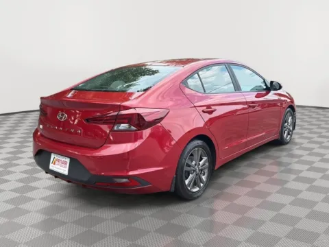 More photos of 2020 Hyundai Elantra SE at Payless Car Sales, SC