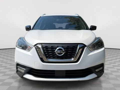 Photos of 2020 Nissan Kicks SR for sale in North Charleston, SC at Payless Car Sales