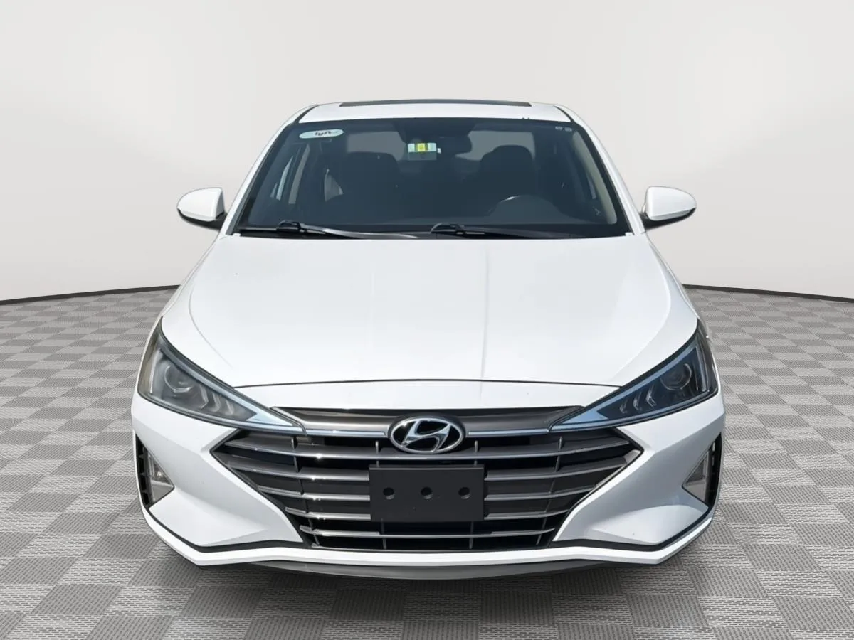 White 2020 Hyundai Elantra Value Edition for sale in North Charleston, SC